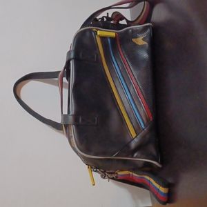 Vintage Star Trek black pocketbook with removable adjustable shoulder strap